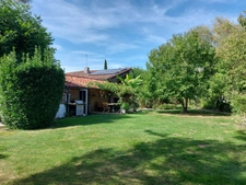 Maison à vendre 7 pièces MONTAUBAN (82) avec chambres d'hôtes, piscine, jardin et dépendance.