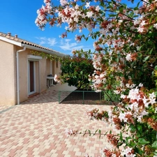 Maison à vendre 5 pièces MONTAUBAN (82) de plain pied avec garage, parkings, jardin et dépendance