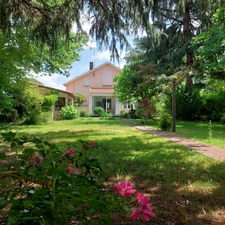Maison à vendre 6 pièces MONTAUBAN (82) avec jardin, puits, dependances et garage