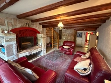 Maison de caractère mitoyenne avec beaux volumes, sauna, terrasse et jardin – Pexonne (54)