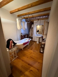 Maison de caractère mitoyenne avec beaux volumes, sauna, terrasse et jardin – Pexonne (54)