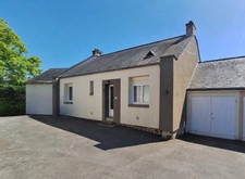 Maison plain pied, à vendre 4 pièces SAINTE SUZANNE ET CHAMMES  (53)