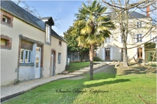 Maison à vendre 17 pièces LAVAL (53)