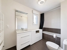 Maison à vendre maison contemporaine 6 pièces SAINT BERTHEVIN (53)