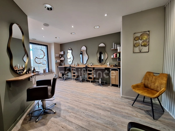 Fonds de commerce Coiffure à vendre LE PERTRE (35)