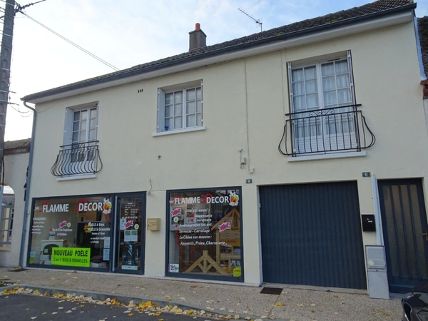 Local/bureau à vendre SULLY SUR LOIRE (45)