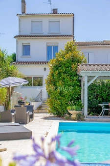 Maison à vendre 7 pièces ROYAN (17)