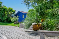 ROYAN - MAISON ANNÉES 30 AVEC PISCINE ET JARDIN PAYSAGÉ, PROCHE COMMERCES ET PLAGES