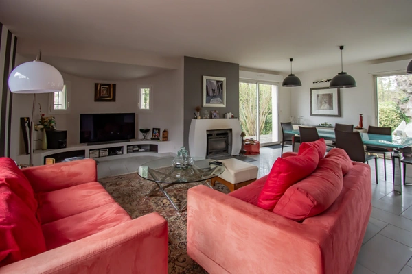 ROYAN – LAC DE LA MÉTAIRIE – VILLA DE PLAIN-PIED T5 – 168 M²