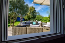ROYAN - MAISON ANNÉES 30 AVEC PISCINE ET JARDIN PAYSAGÉ, PROCHE COMMERCES ET PLAGES