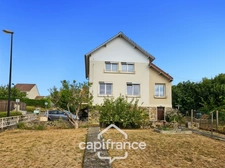 Maison familiale avec jardin- sous-sol total