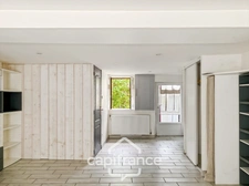A GOUVERNES (77) - Maison à vendre 6 pièces  163 m² environ - jardin - cour - Véranda - Garage