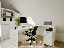 🏡 Une maison familiale pleine de caractère dans un village très recherché -6 P- 163 m² environ - jardin - 