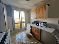 BROU-SUR-CHANTEREINE – Appartement 4 pièces avec 3 chambres, loggia, cave et parking