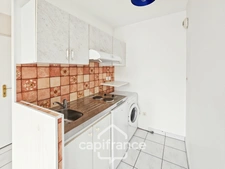 En plein cœur de Villenoy – Studio en rez-de-jardin avec stationnement