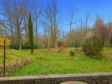 Au cœur de la nature, propriété d’exception 13 hectares avec étang privé, maison chaleureuse de 133 m², 3 chambres, cheminée et poêle : un havre de paix à LA FERTE SOUS JOUARRE (77)