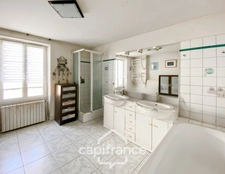 Maison Briarde de 256 m2 avec cachet et travaux – 7 chambres - Jardin