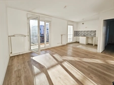 Appartement 2 pièces lumineux- balcon et stationnement.Idéal premier achat ou investissement.