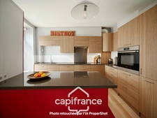 🏡 Une maison familiale pleine de caractère dans un village très recherché -6 P- 163 m² environ - jardin - 
