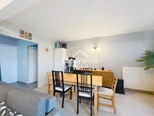 LOGNES - DERNIER ETAGE APPARTEMENT 4 PIÈCES AVEC BALCON, BOX,CAVE ET SANS TRAVAUX