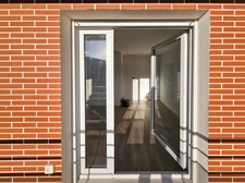 Appartement 2 pièces lumineux- balcon et stationnement.Idéal premier achat ou investissement.