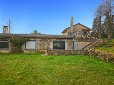 Au cœur de la nature, propriété d’exception 13 hectares avec étang privé, maison chaleureuse de 133 m², 3 chambres, cheminée et poêle : un havre de paix à LA FERTE SOUS JOUARRE (77)