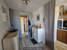 BROU-SUR-CHANTEREINE – Appartement 4 pièces avec 3 chambres, loggia, cave et parking