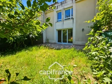 MAISON FAMILIALES 5 PIÈCES AVEC JARDIN ET GARAGE