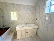 Maison à vendre 8 pièces PLOZEVET (29)
