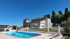 Maison de caractère avec jardin, studio et piscine à 15 minutes de Nérac