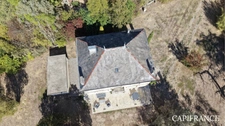Maison de maître sur un terrain de plus de 3 000 m²