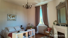 Maison de maître sur un terrain de plus de 3 000 m²