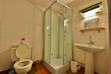 Une propriété pleine de charme, aux multiples possibilités – 463 m²