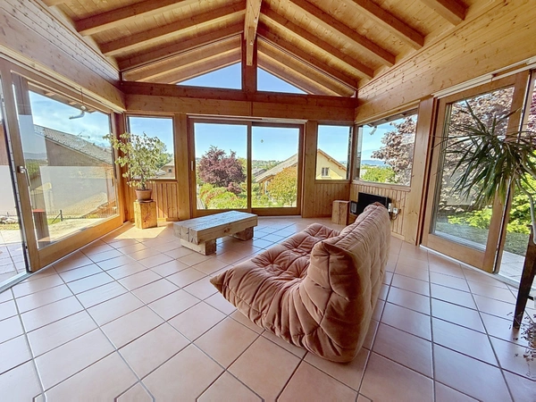 VIUZ-EN-SALLAZ – MAISON FAMILIALE 6 PIÈCES – 140 m² – VUE MONTAGNES – EMPLACEMENT RECHERCHÉ 🌞