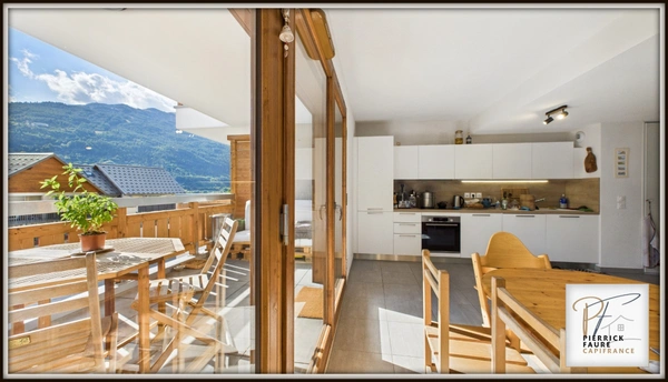 T3 avec terrasse plein sud, vue montagnes, cave à Briançon