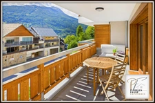 T3 avec terrasse plein sud, vue montagnes, cave à Briançon