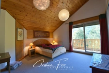 SERRE CHEVALIER- LA SALLE LES ALPES: majestic house with swimming pool