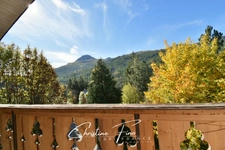 SERRE CHEVALIER- LA SALLE LES ALPES: majestic house with swimming pool