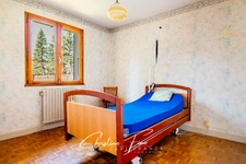 SERRE CHEVALIER - LA SALLE LES ALPES House with great potential
