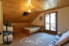 BRIANCON MAISON AVEC JARDIN  PROCHE COMMERCES