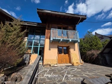 SERRE CHEVALIER - LA SALLE LES ALPES Beautiful village house with outdoor space