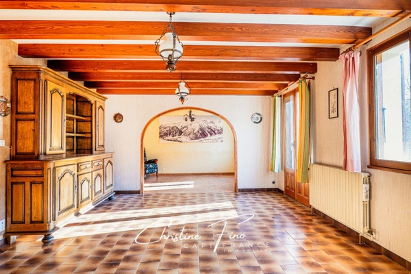 SERRE CHEVALIER - LA SALLE LES ALPES Maison à fort potentiel