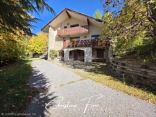 SERRE CHEVALIER- LA SALLE LES ALPES: majestic house with swimming pool