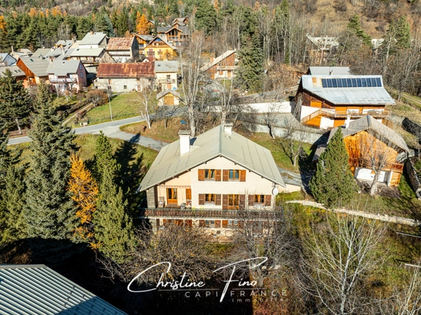 SERRE CHEVALIER - LA SALLE LES ALPES Maison à fort potentiel