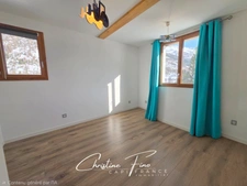 SERRE CHEVALIER-LE MONETIER LES BAINS Recently built chalet ideal for tradespeople