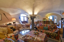 SERRE CHEVALIER - LA SALLE LES ALPES Beautiful village house with outdoor space