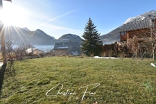 BRIANCON MAISON AVEC JARDIN  PROCHE COMMERCES