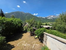 SERRE CHEVALIER - LE MONETIER LES BAINS (Le Freyssinet) Appartement de caractère avec jardin privatif
