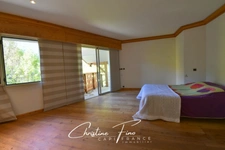 SERRE CHEVALIER- LA SALLE LES ALPES: majestic house with swimming pool
