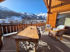 SERRE CHEVALIER-LE MONETIER LES BAINS Recently built chalet ideal for tradespeople